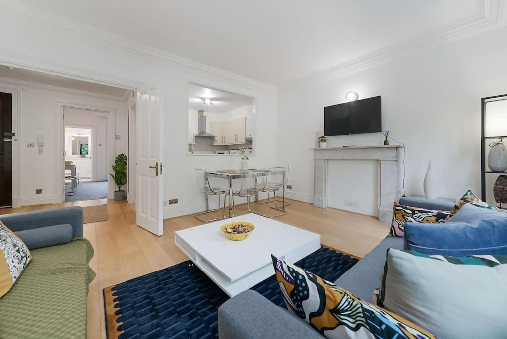 Knightsbridge Two Bed Apartment 伦敦 外观 照片